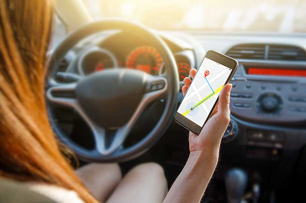 Mengemudi Aman Pakai GPS