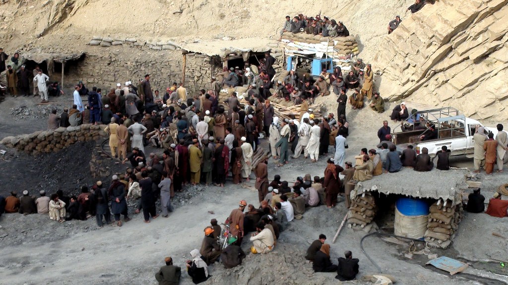 9 Penambang Tewas Tertimpa Longsor di Pakistan