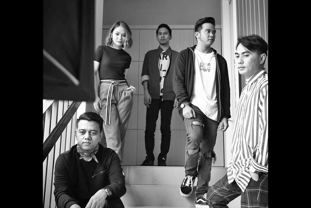 Geisha Garap Tiga Soundtrack untuk Film Akhir Tahun