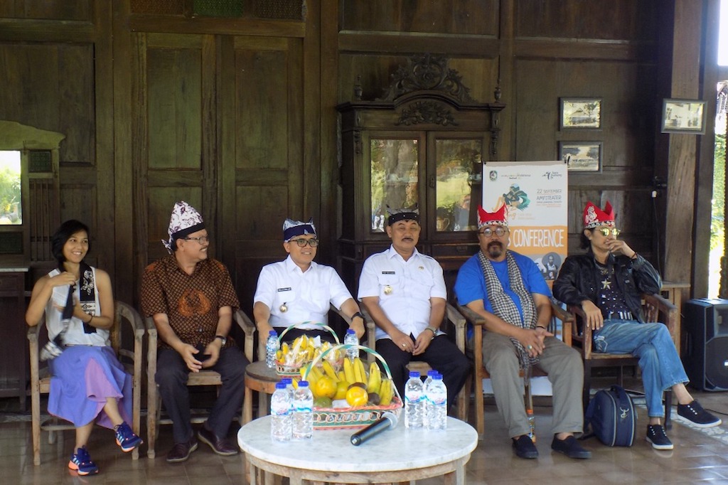 Ijen Summer Jazz 2018 Tawarkan Pemandangan Magis dengan Ratusan Patung Tembikar