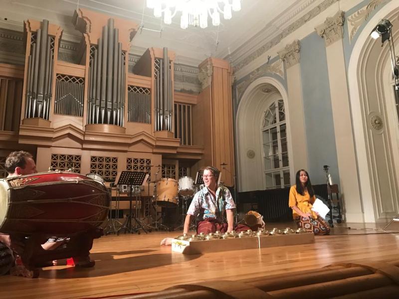 Musik Tradisional Sumatera Barat Pukau Khalayak Ceko