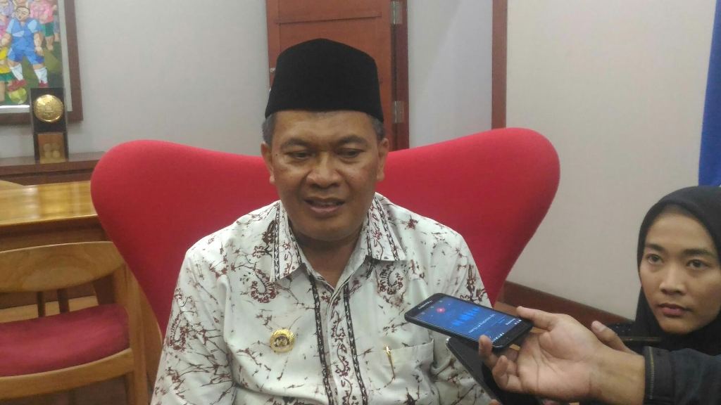 Wali Kota Bandung Terpilih Coret Kebijakan Rapor Warga Ridwan Kamil