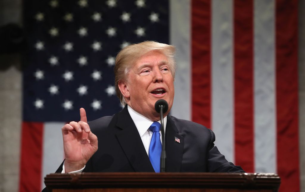 Trump Tak Percaya 3.000 Orang Tewas karena Badai di Puerto Rico