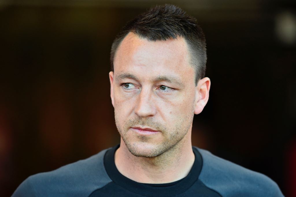 Sarri Undang John Terry Bergabung Sebagai Staff Pelatih