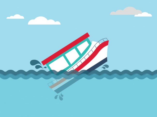 Kapal Pengangkut 12 Turis Bocor di Pulau Sinyamuk