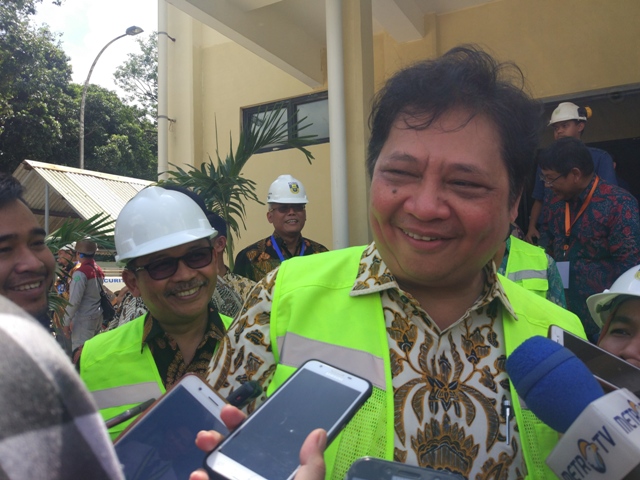 Ketum Golkar Anggap Lucu Kalau Debat Pakai Bahasa Inggris