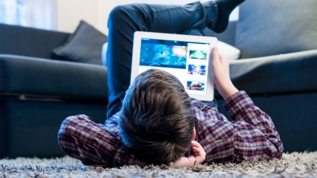 Pasarkan <i>Smart Device</i>, Pelaku Bisnis Bidik Generasi Milenial