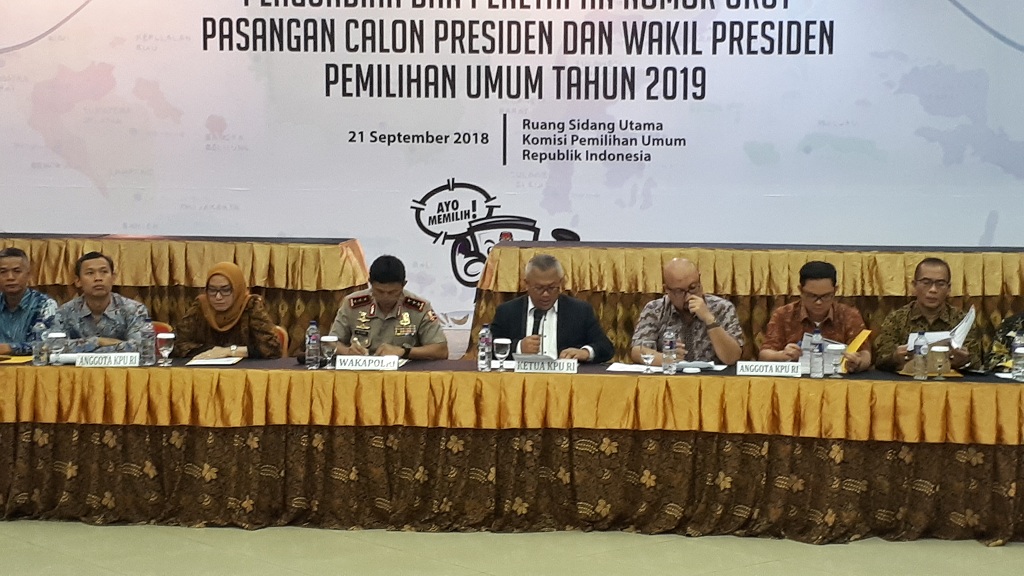 Jokowi-Ma'ruf dan Prabowo-Sandi Resmi Capres-Cawapres