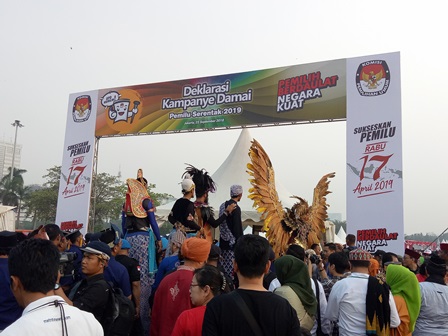 Massa Deklarasi Kampanye Damai Memadati Monas