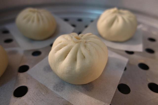 <i>Baked</i>-<i>Minton</i>, Hobi Baru Huang Hua Berpeluang Usaha