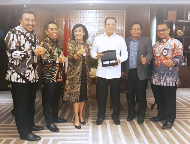 DPR RI Berencana Terapkan <i>e-Voting</i>