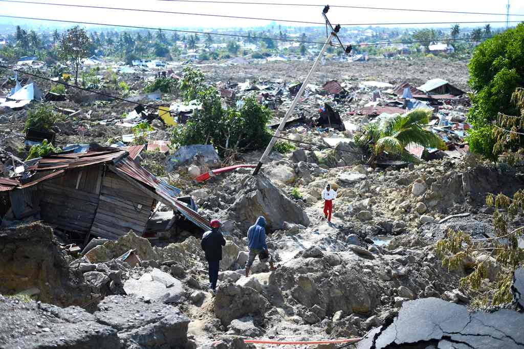 Dua Atlet Paralayang Ditemukan Meninggal Dunia, Lima Atlet Masih Dicari