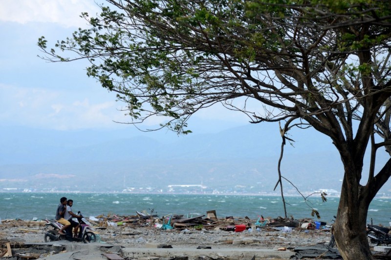 DPR Salurkan Bantuan untuk Korban Gempa Sulteng