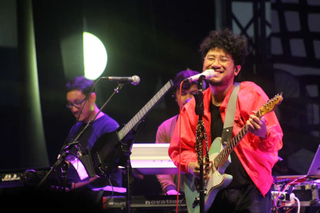 Kunto Aji Mau Nangis saat Tampil di Synchronize Festival 2018 Hari Kedua
