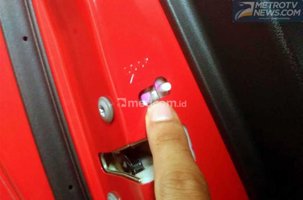 Lindungi Anak dengan <i>Child Safety Lock</i> di Mobil