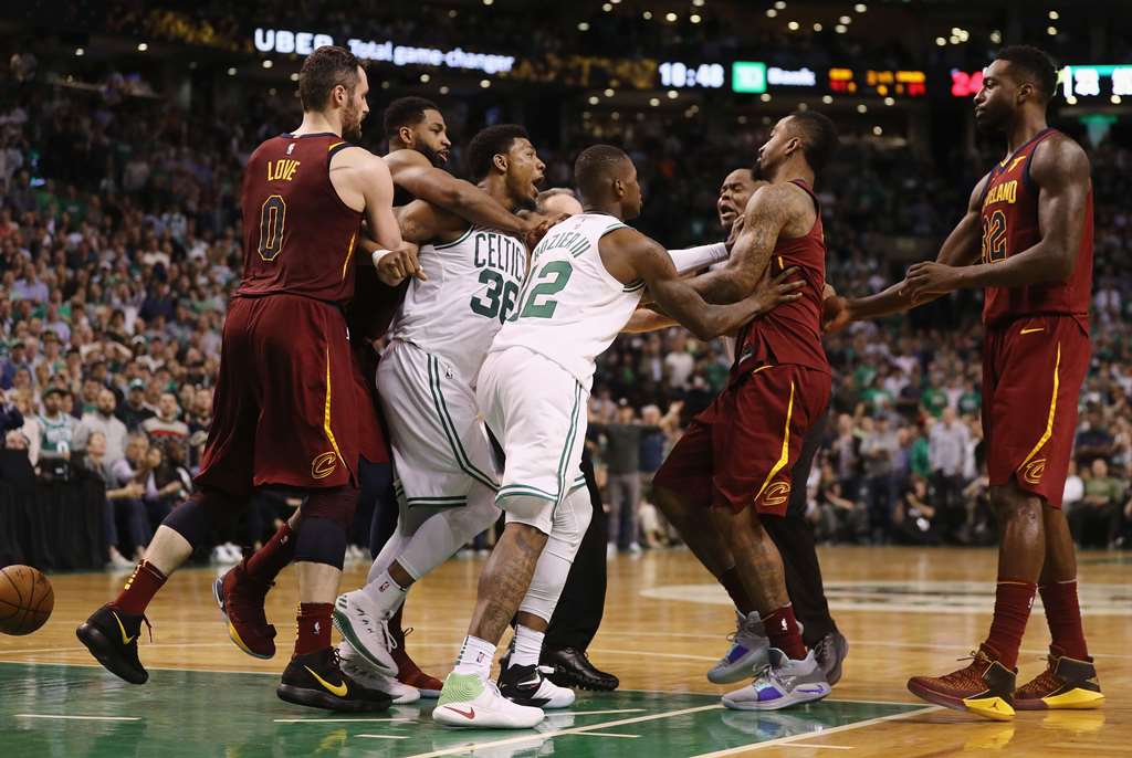 Diwarnai Keributan Antarpemain, Cavaliers Bekuk Celtics