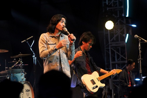 Duta: Kalian Enggak Bosan Nonton Sheila on 7?