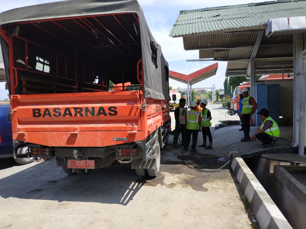 Pertamina Salurkan 450 Ribu Liter BBM Industri
