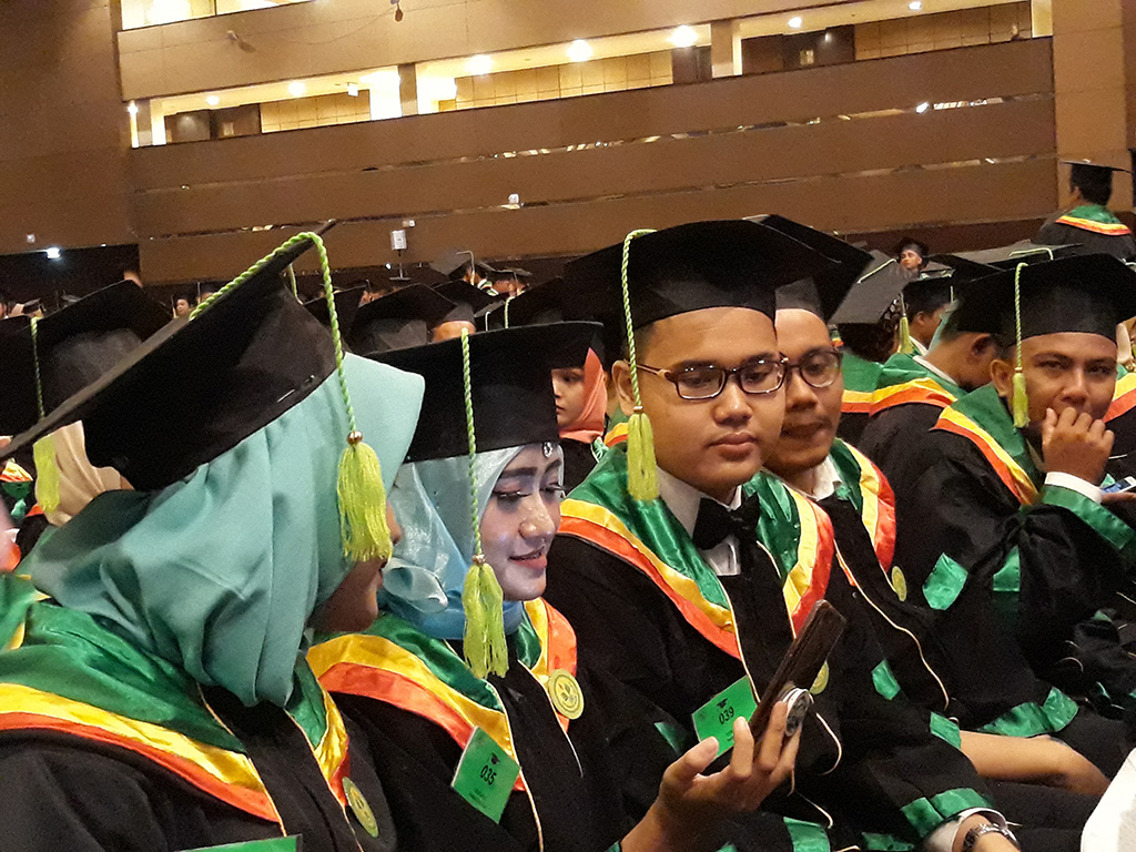 Rekrut Sarjana Pendidikan untuk Isi Kekosongan Guru