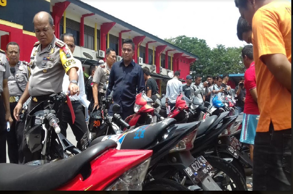 12 Pencuri Sepeda Motor Dibekuk
