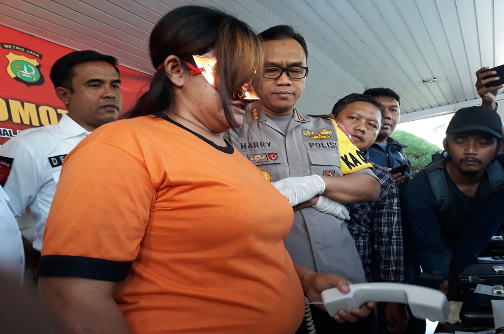 Sebarkan Ajakan Bincang-bincang Intim, Pengirim Dibekuk Polisi