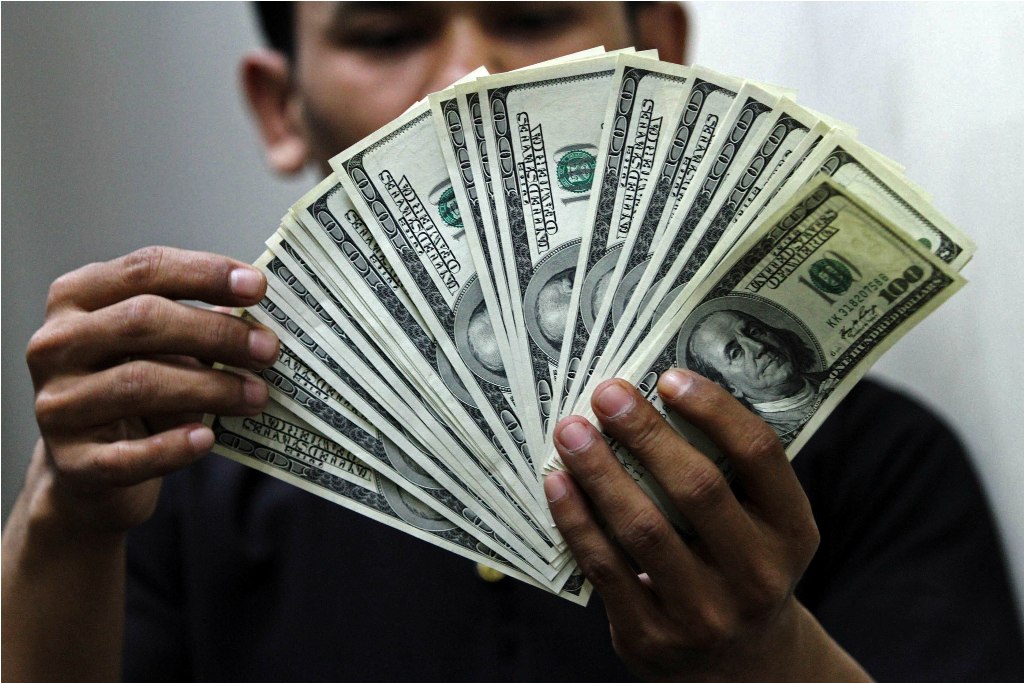 USD Tumbang Usai Poundsterling Menghijau