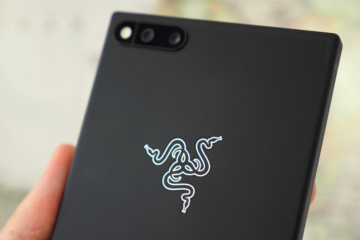 Gambar Razer Phone 2 Bocor, Tampilkan Logo dengan LED