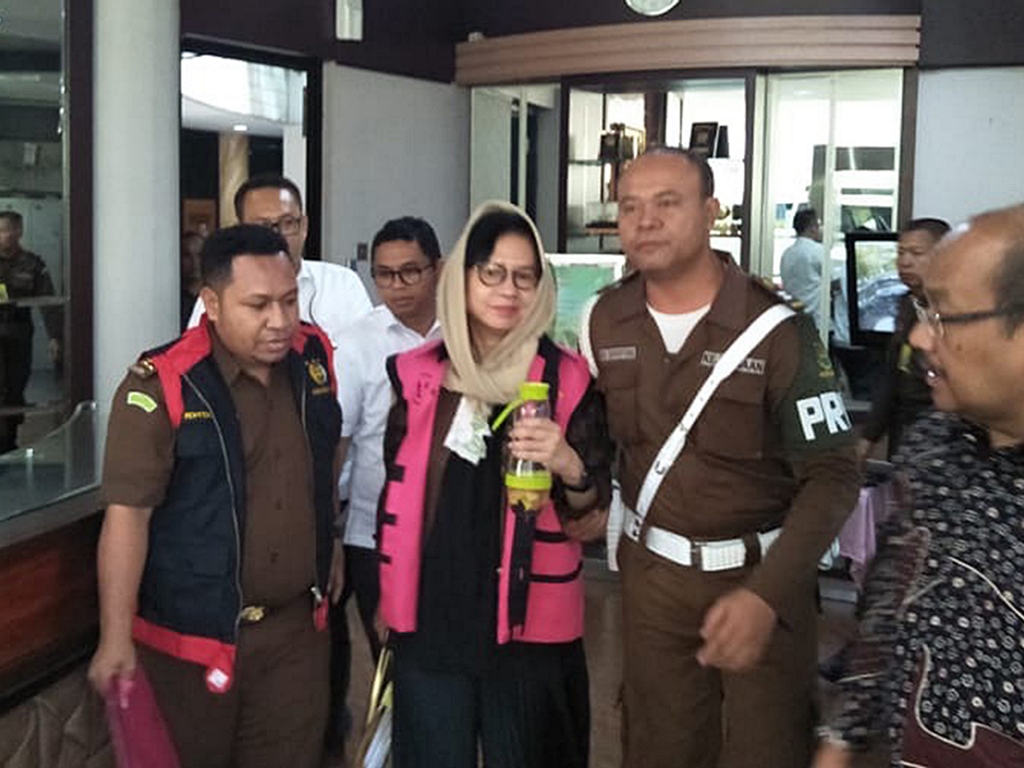 Kasus hukum Karen Galaila