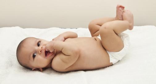 6 Cara Mengatasi Ruam Popok pada Bayi