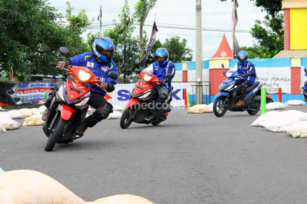 Teknik Pengereman Kombinasi di Motor Matic