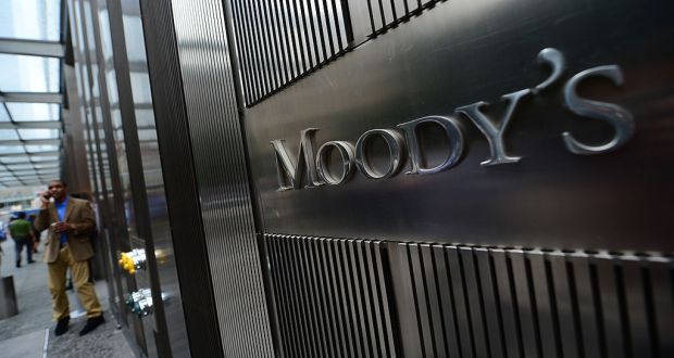 Moddy Pangkas Peringkat Kredit Italia