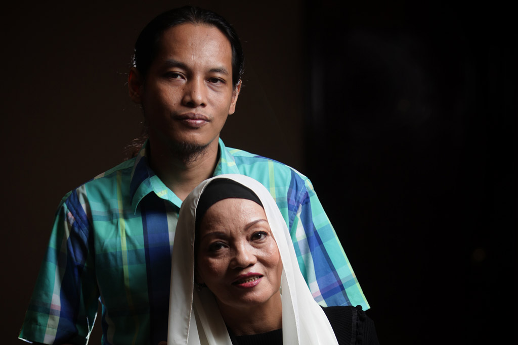 Titi Qadarsih, Tangguh Berjuang Lepaskan Anak dari Jerat Narkoba
