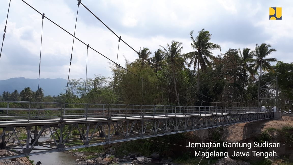 Kementerian PUPR Bangun 134 Jembatan Gantung