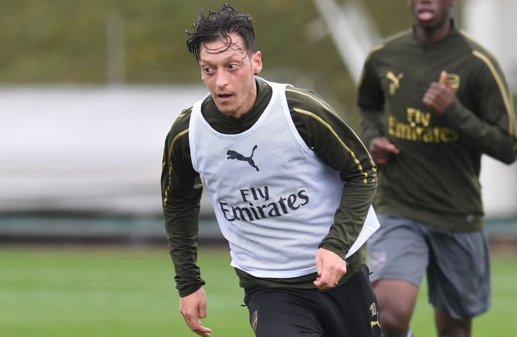Oezil Pensiun dari Timnas Jerman, Arsenal Untung