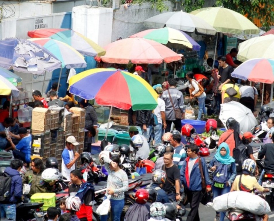 Mengembalikan Hak Pejalan Kaki