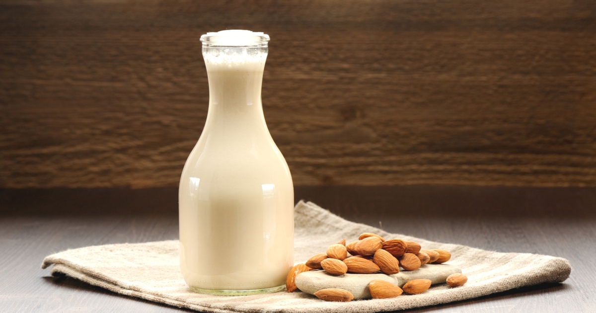 Susu Almond Efektif Turunkan Berat Badan