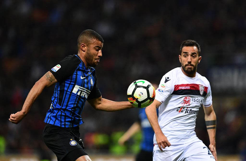 Tidak Dipinang Inter, Rafinha Kecewa