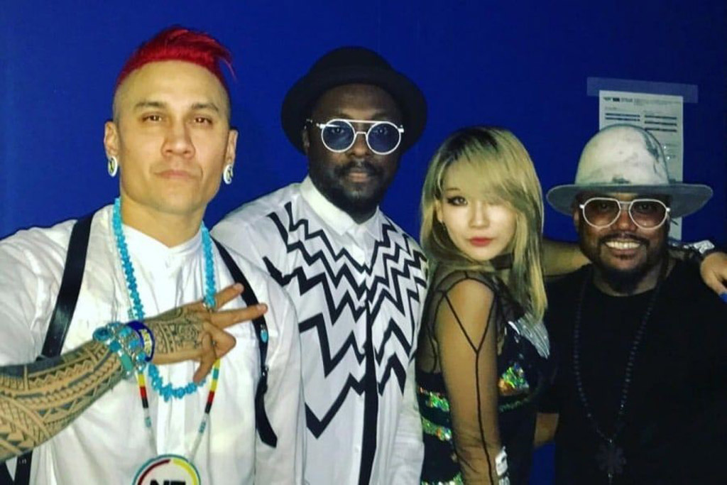 CL dan Black Eyed Peas Berkolaborasi
