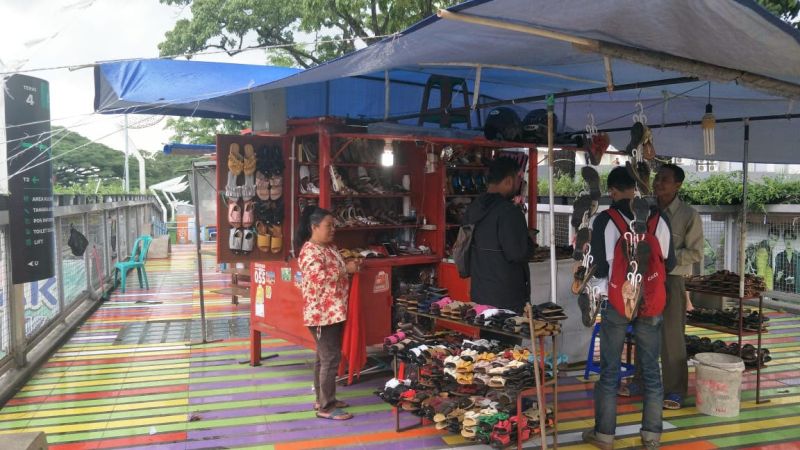 Skywalk Cihampelas Mulai Terlihat Kumuh