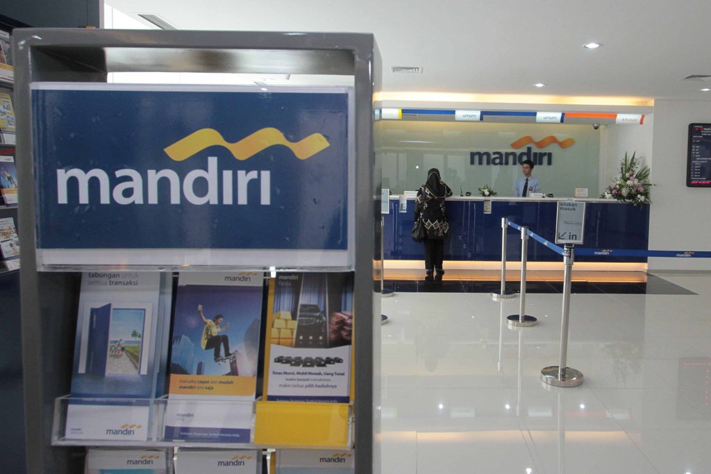 Bank Mandiri Salip Facebook