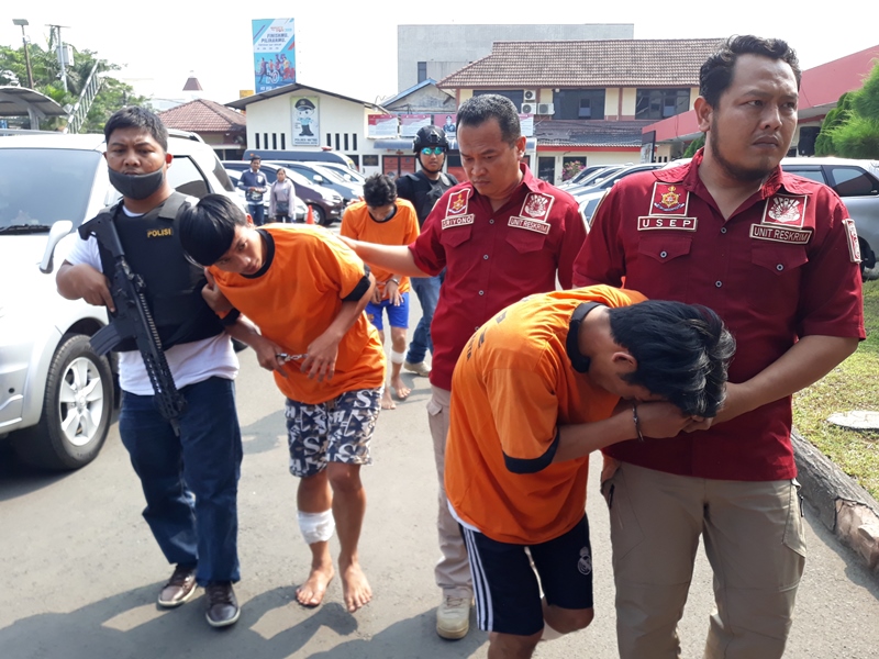 Tiga Remaja Merampok Minimarket karena Judi <i>Online</i>