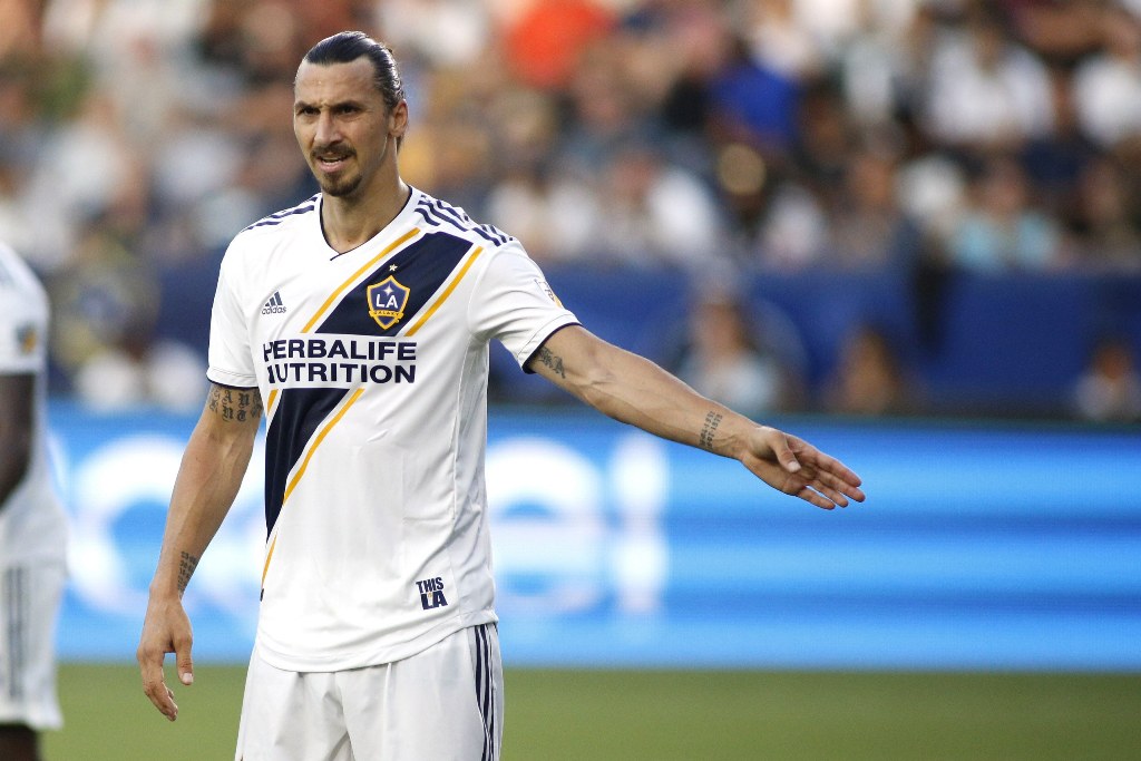 United Tak Tertarik Boyong Ibrahimovic