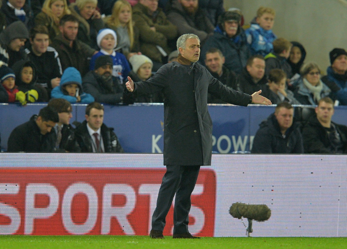 Mourinho Enggak <i>Pede</i> Bisa Pertahankan De Gea
