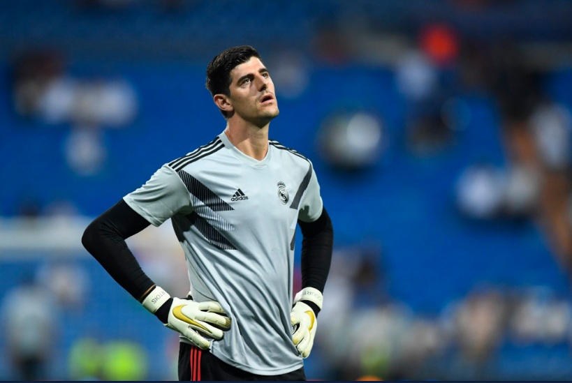 Courtois tak Percaya Conte dan Mourinho Masuk Radar Madrid