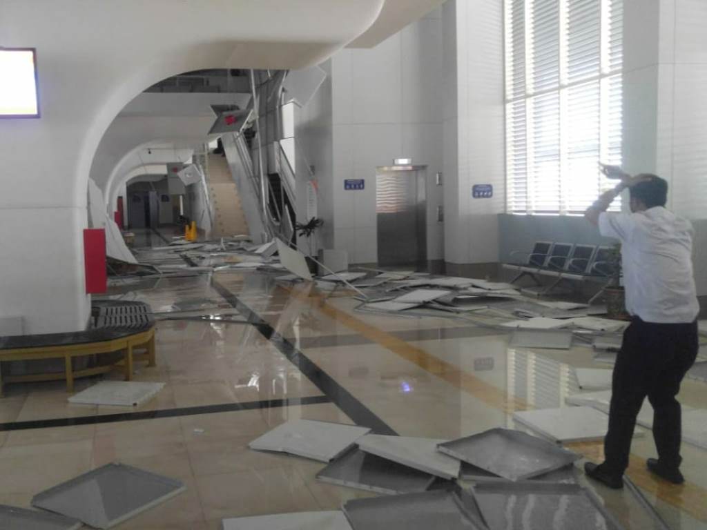 Diterpa Angin Kencang, Stasiun LRT Palembang Ditutup Sementara