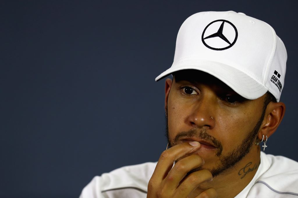 Hamilton Merasa Aneh Bisa Juara Dunia Lima Kali