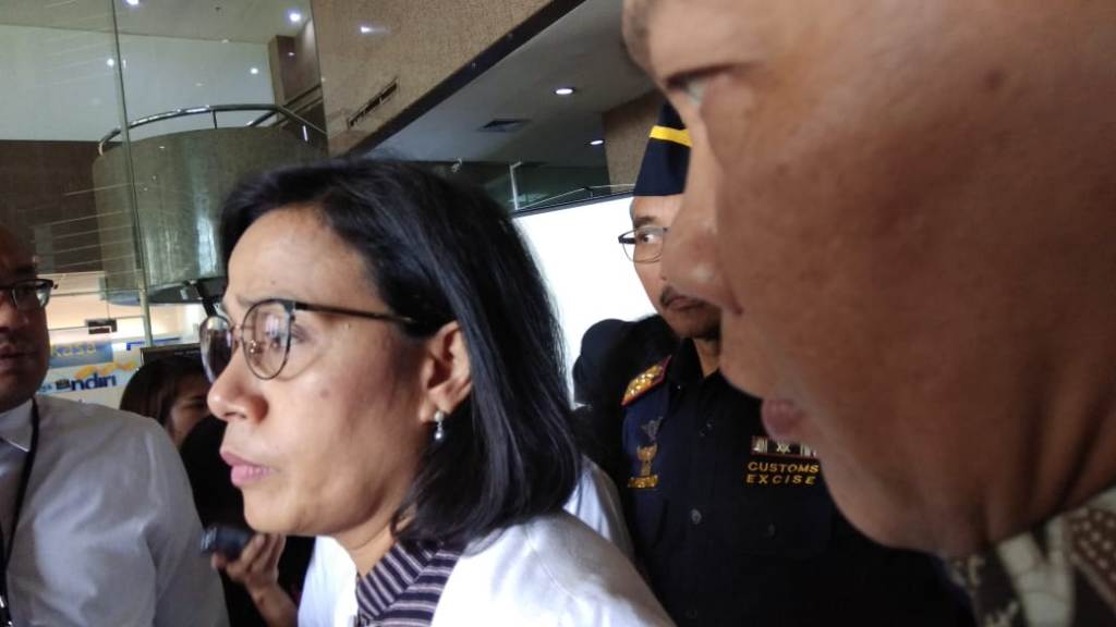 Menkeu Cek Langsung Berita Kecelakaan Lion Air ke Basarnas