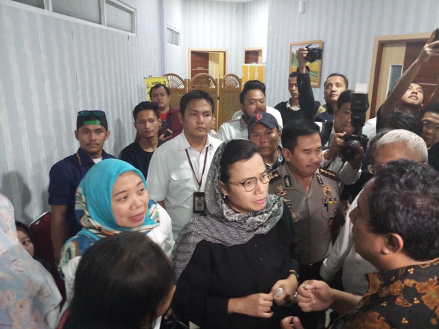 Pantau Korban, Sri Mulyani Sambangi RS Polri