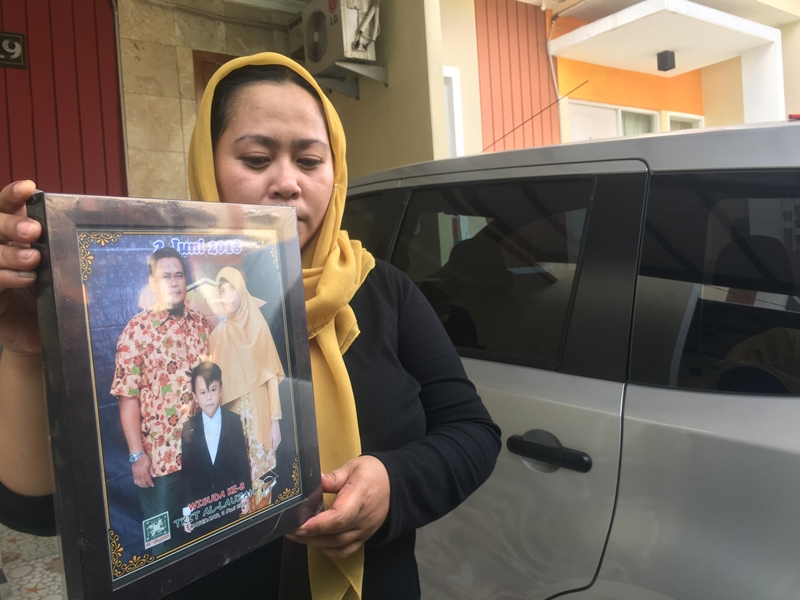 Keluarga Kopilot Masih Berharap Mukjizat