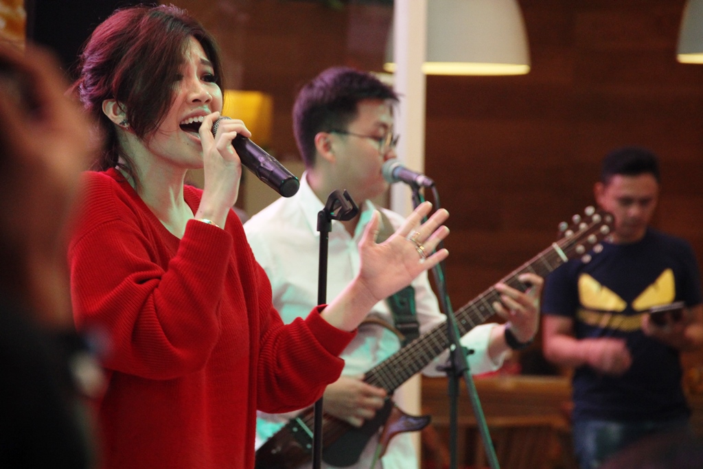 Manjakan Cosmoners, Cosmopolitan FM Gelar Konser Mini